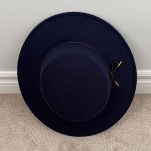 Women’s Navy Blue Hat with Cord Bow Accent